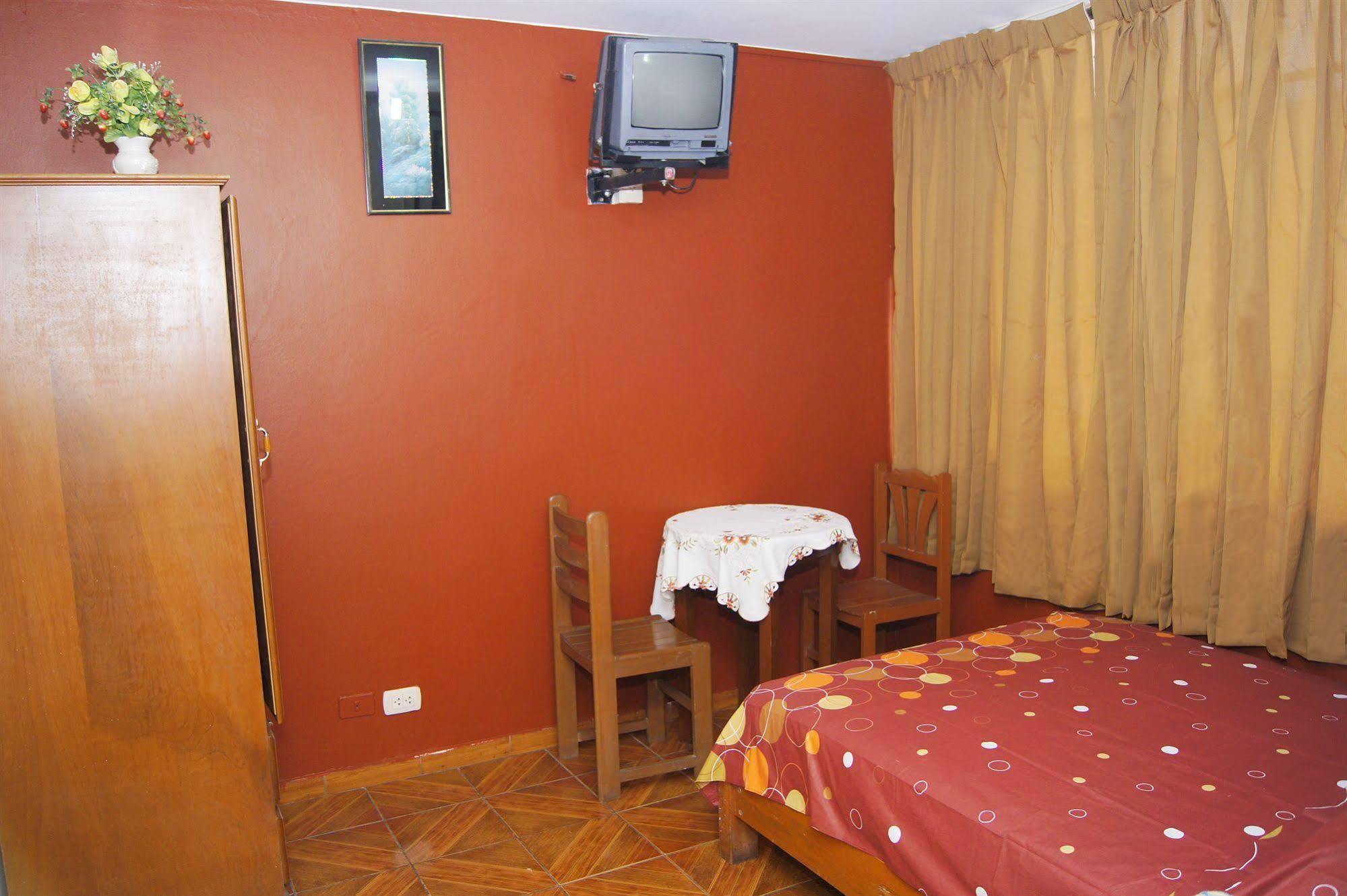 Hostal Las Fresas Lima Airport Callao Zewnętrze zdjęcie